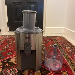 BRAUN juicer