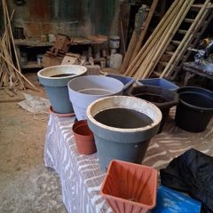 Flower pots