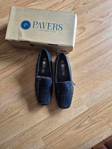 Pavers shoes patent size 6 New