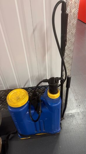 16L Knapsack Pressure Garden Sprayer