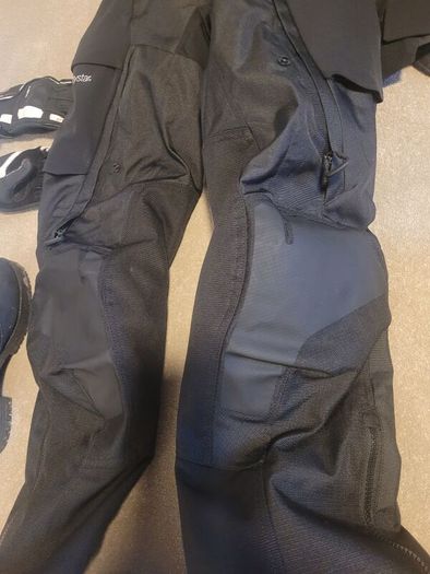 Like New Full Set Ladies Motorcycle Helmet, Jacket, Pants, Boots, Gloves