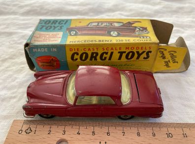 Corgi 230. Mercedes 220SE . 2 door coupe. 1962/64. Boxed. Excellent condition. Rare model.