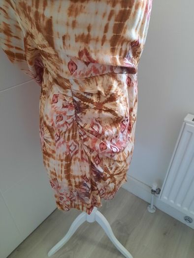 brand new dress size L