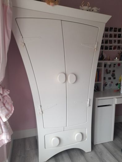 wardrobe and dressing table disney style