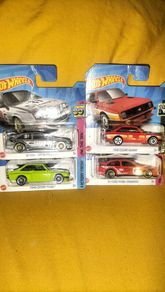 hot wheels  job lot fords Rs