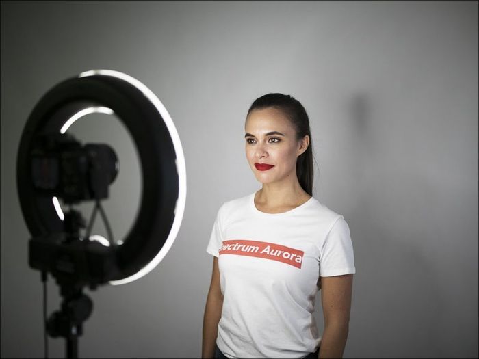 Brand New HQ-HD Ring Light With Long Tripod Stand & Phone Holder for YouTube Video, Desktop Camera Led Ring Light for Streaming, Makeup, Selfie Photography, Tik Tok., Makeup.