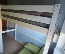 Bed high sleeper