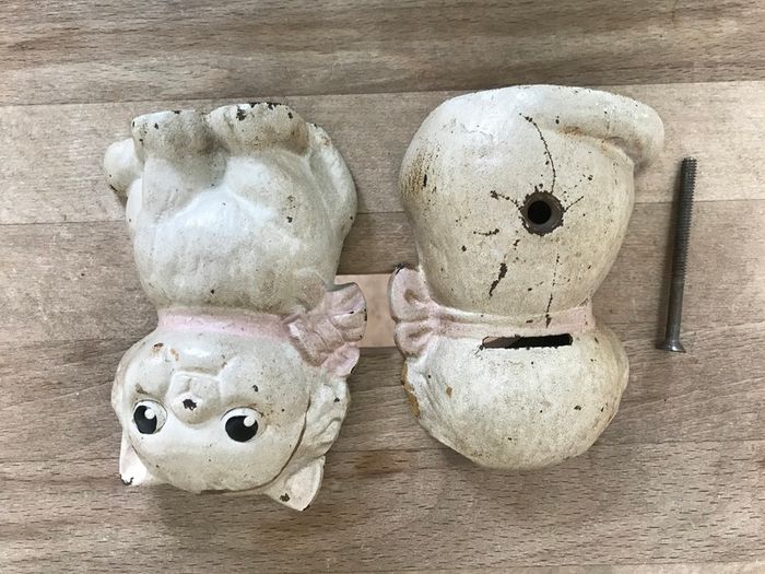 Hubley Cast Iron Kitten Vintage Bank Money Box