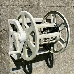 Free Wall Mounted Hose Reel
