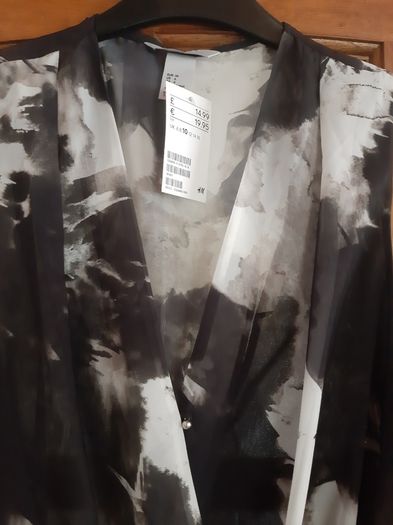 Brand New H&M Blouse, Size 10