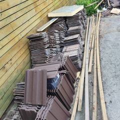 600 tiles free to take away