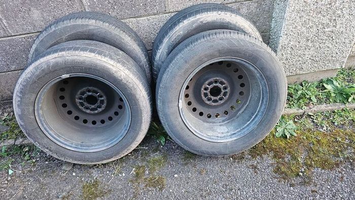 3 Tyres