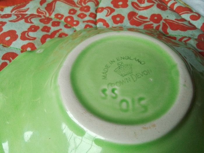 Crown Devon Apple sauce dish With