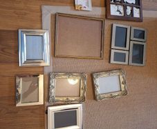 Free 9 assorted picture frames