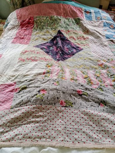 vintage scrap quilt, antique quilt, Rag quilt