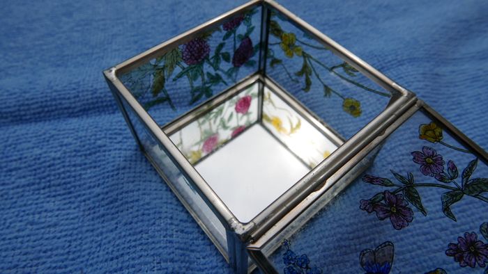 Vintage Hand Painted Waterside Flowers R Stained Glass Mirror Box