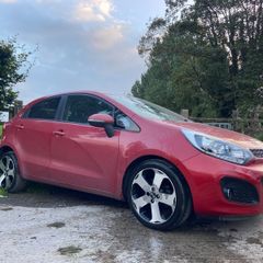 2013 Kia Rio Breaking For Parts