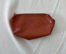 Isanti Genuine leather tan purse / clutch