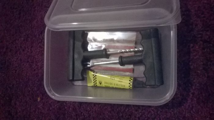 Fix Your Own Car/van Punctures Kit