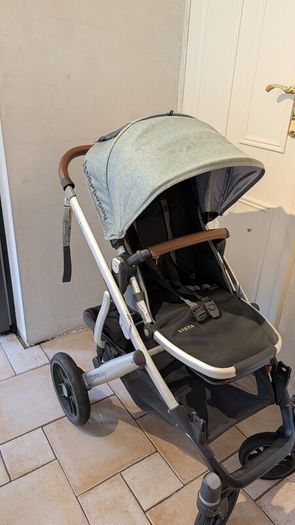 Uppababy Vista (Includes Bassinet, Rumble Seat & All Adapters)