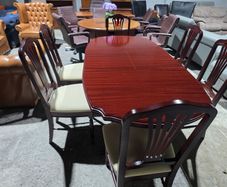 mahogany extensible tables+ 6 chairs