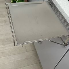 Folding shelf / countertop