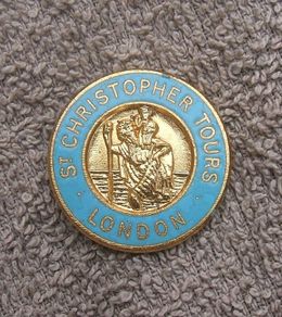 ST CHRISTOPHER TOURS LONDON (pilgrimage/religious) - a vintage pilgrim's souvenir/merchandise badge (1960s / 1970s)