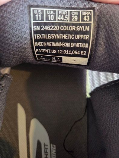 sketchers running shoes
