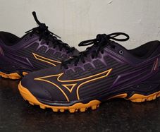 Mizuno Wave Lynx 2 Trainers