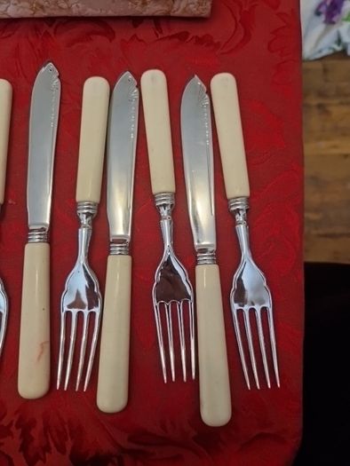 vintage flatwear