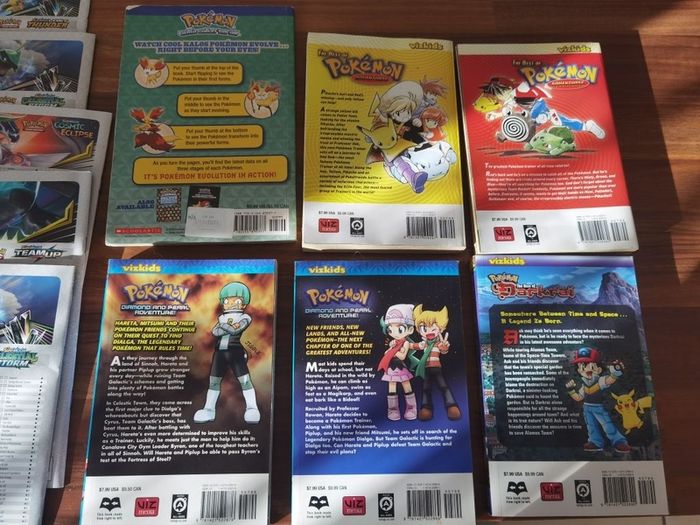 Pokemon Manga & Collectors Albums