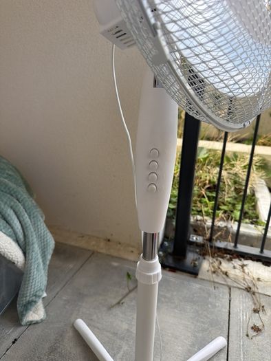 Pedestal Fan / Standing Fan - Excellent Condition