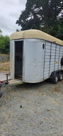 Trailer