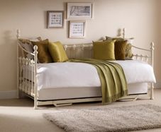 Versailles White Metal Daybed W/Optional Trundle
