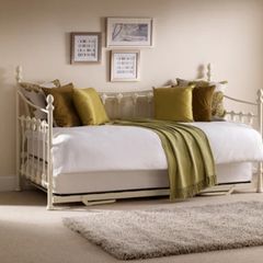 Versailles White Metal Daybed W/Optional Trundle