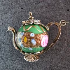 vintage 1970s charm