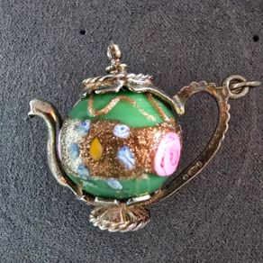 vintage 1970s charm
