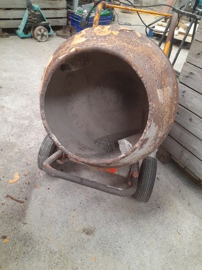 cement mixer