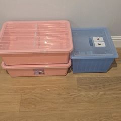 Storage boxes on wheels