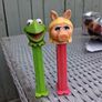 Kermit and Miss piggy PEZ Image 2