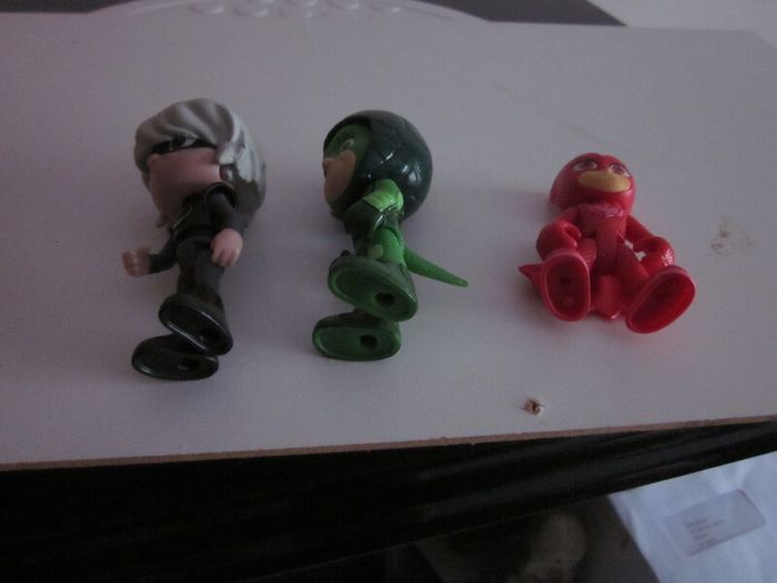 Disney PJ Masks Action Figures X3 Luna Girl 3",Super Moon Gecko 3" and