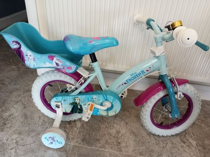 Kids frozen bike size 12 inch wheels.