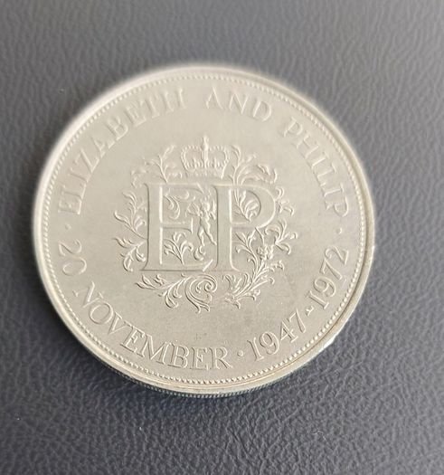 Queen and Philip 25th wedding anniversary Coin Free  postage