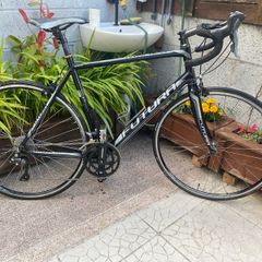 Futura monza 22 inch frame 700x25c wheels 16 speed double breaks
