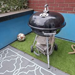 Weber Compact Black Charcoal BBQ and starter