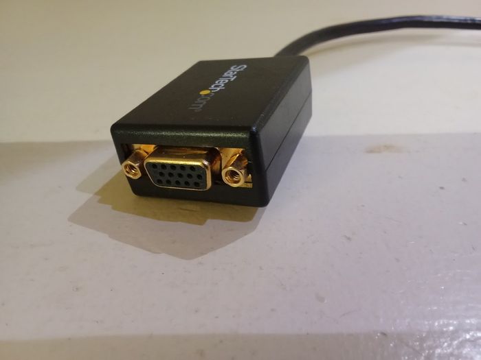 DisplayPort to VGA Adapter Cable