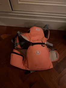 Baby hip seat carrier