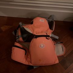 Baby hip seat carrier