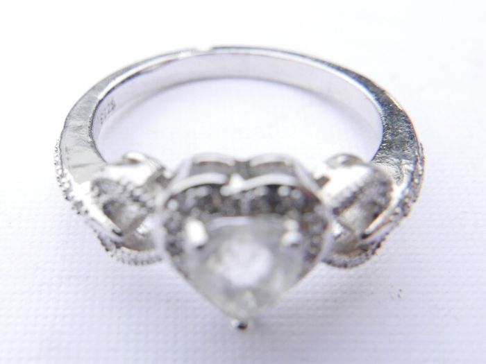 Vintage Sterling Silver 925 Hearts Shaped  Engagement Ring size R - 3,14g