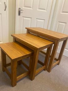 Solid oak nest of tables